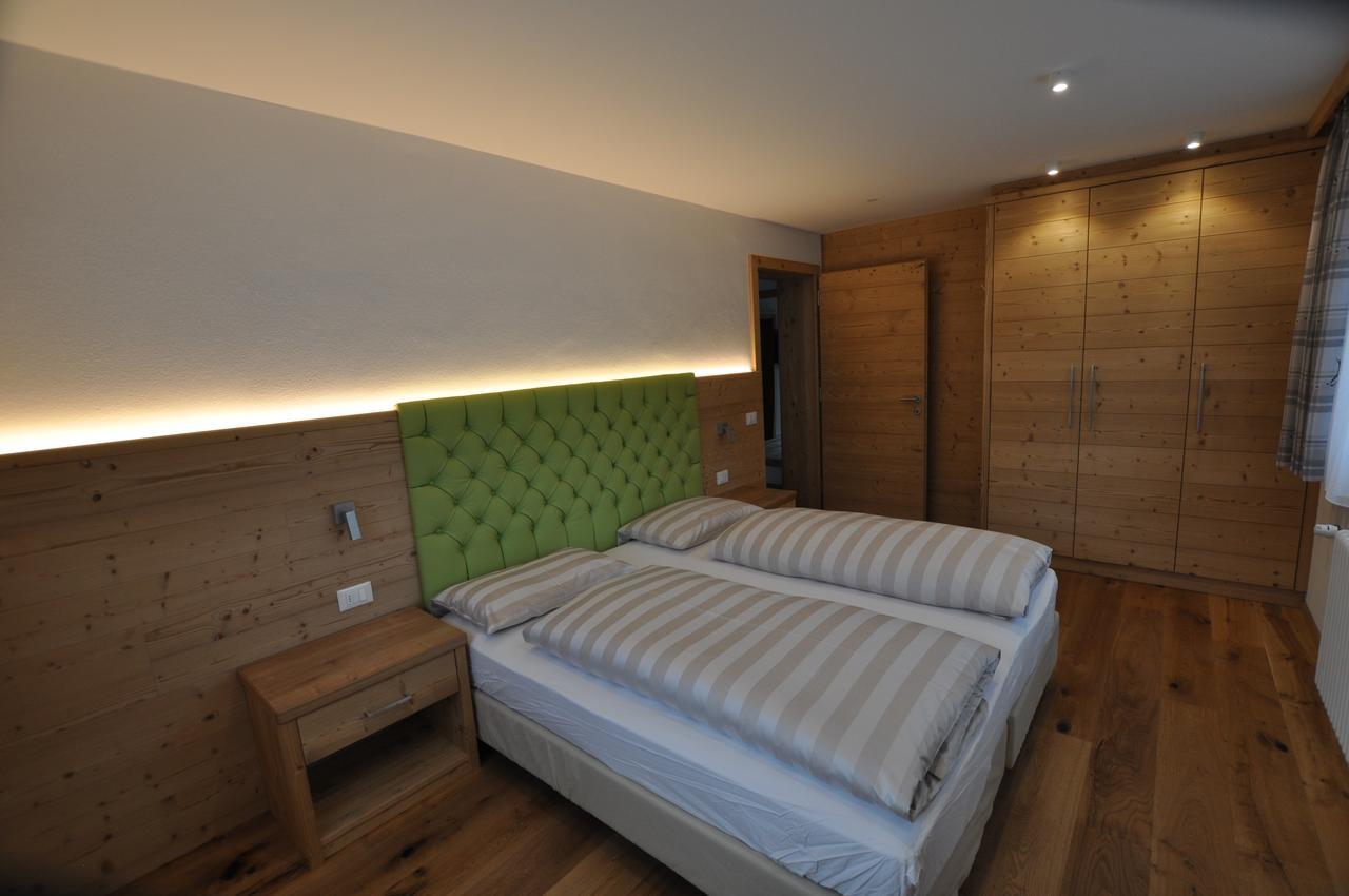 Piccolo Hotel Claudia No Pets San Vigilio Di Marebbe Bagian luar foto